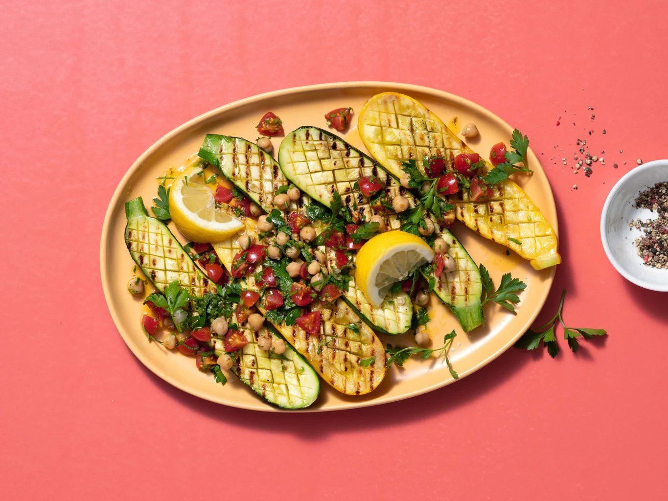 Zucchetti mit Kichererbsen-Taboulé