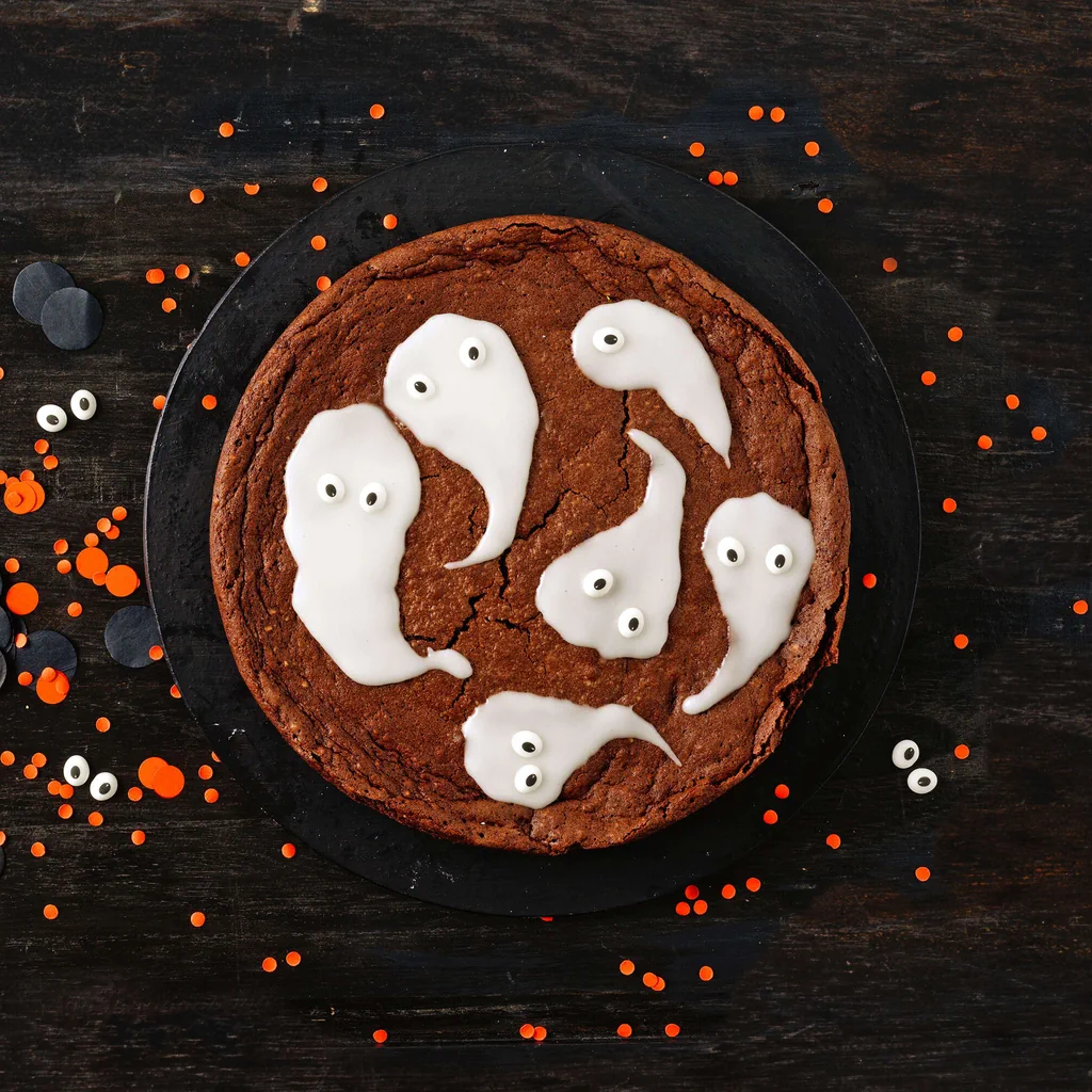 Torta dei fantasmi al cioccolato 