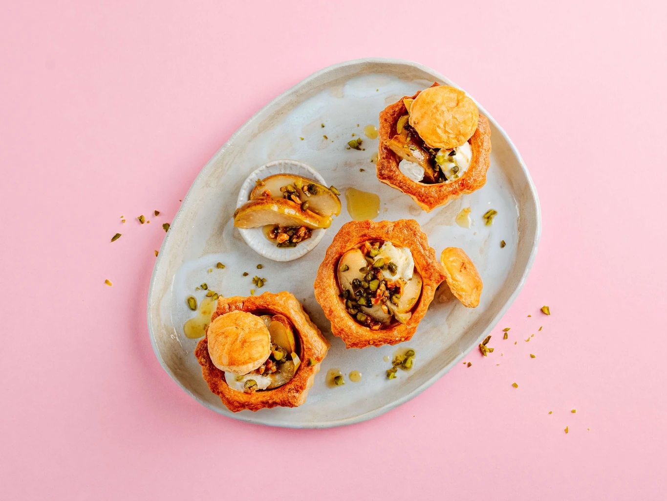 Vol-au-vent à la ricotta et à la poire