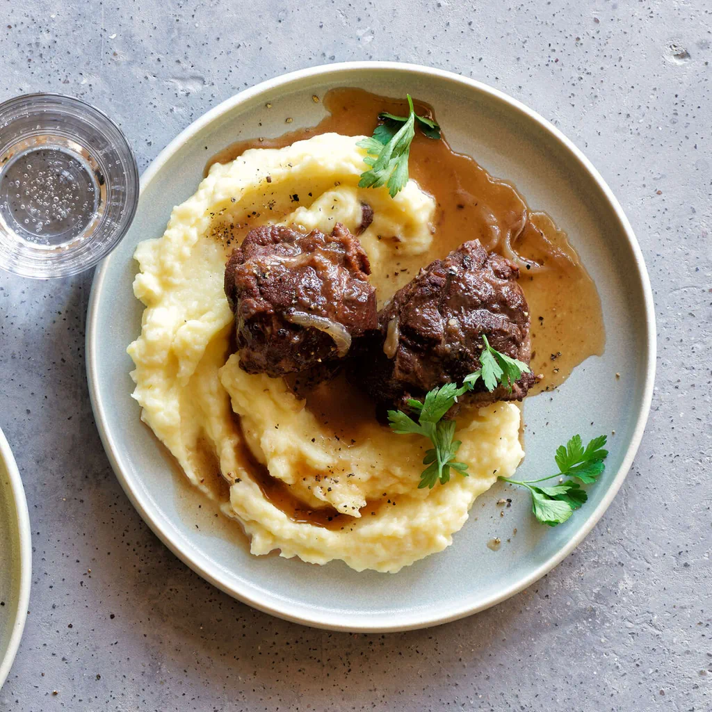 Geschmorte Kalbsbäggli mit Portwein und Stampf