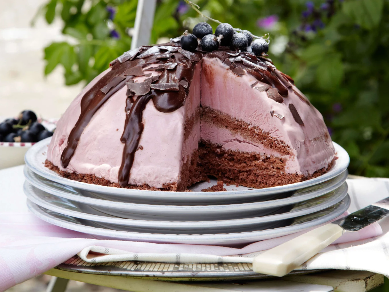 Semifreddo al cassis