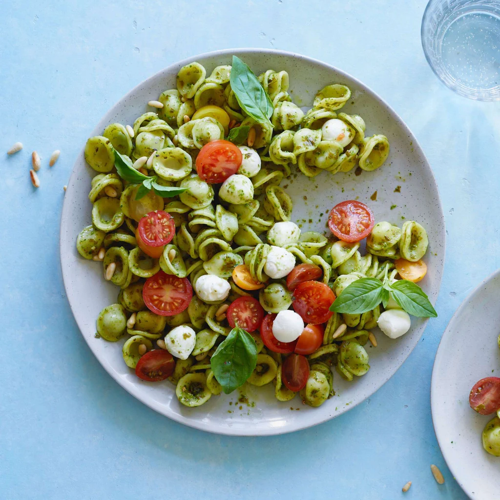 Salade de pâtes caprese