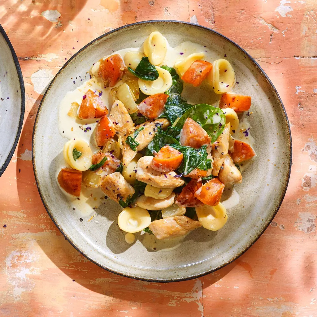 Pâtes avec poulet aux abricots 