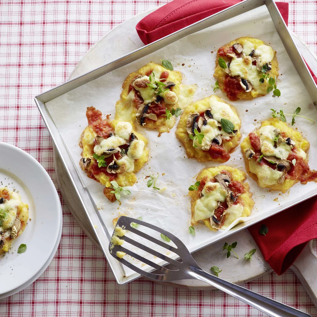 Polenta-Pizzettas