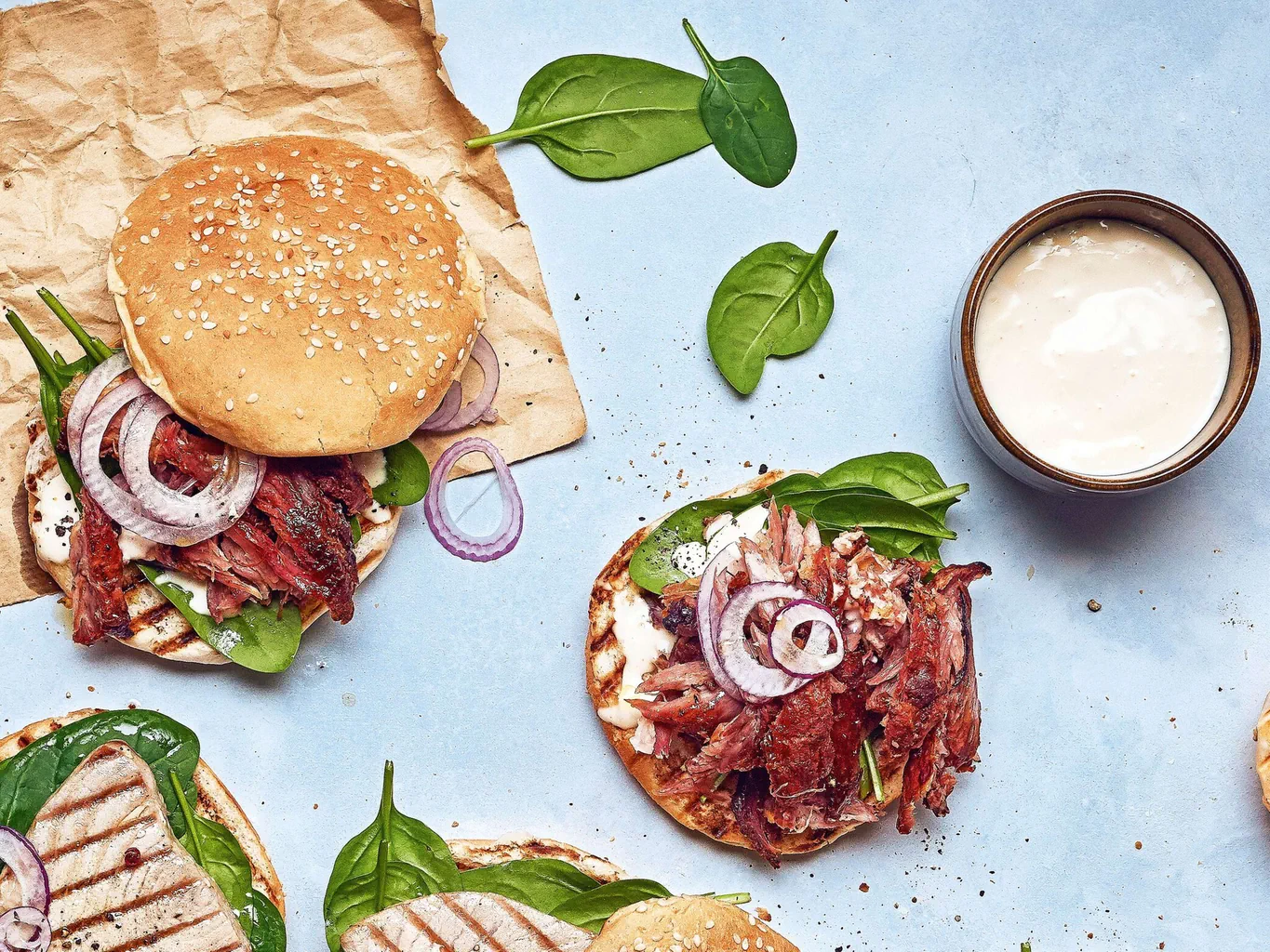 Pulled sparerib burger