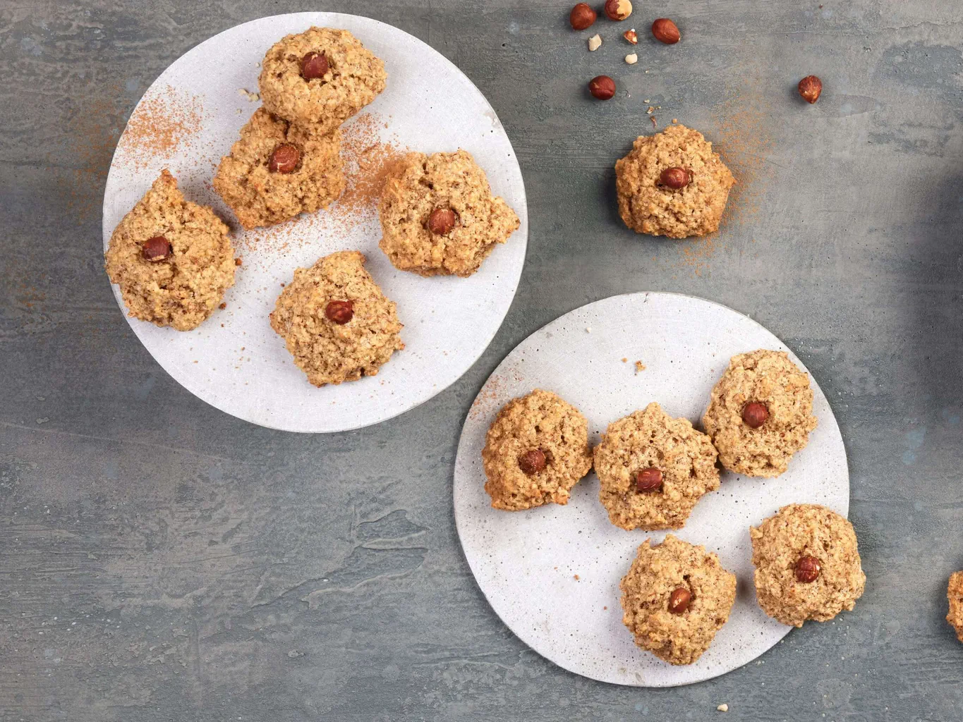 Biscotti alle nocciole e alla cannella