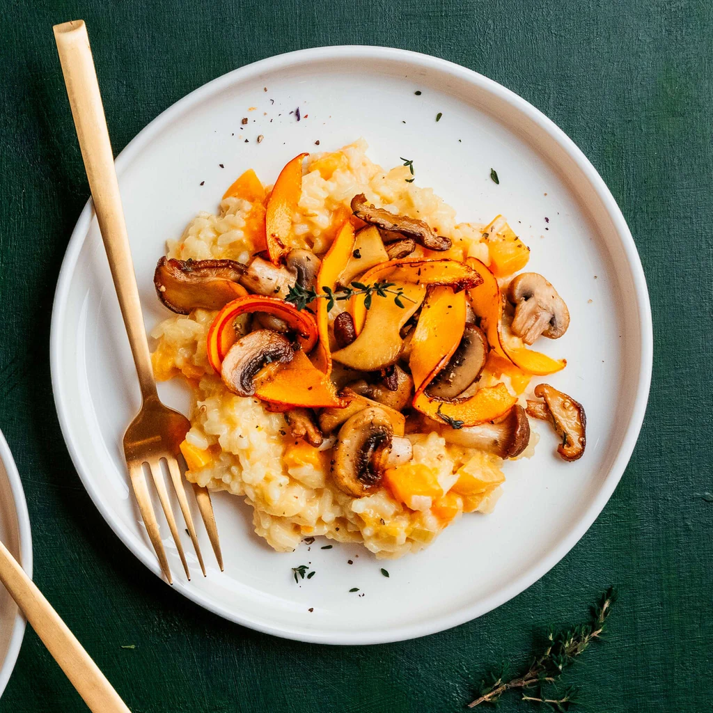 Risotto végan à la courge avec champignons