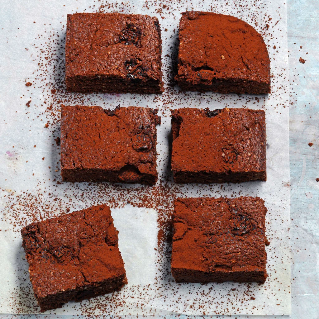 Torta di cioccolato e ciliegie