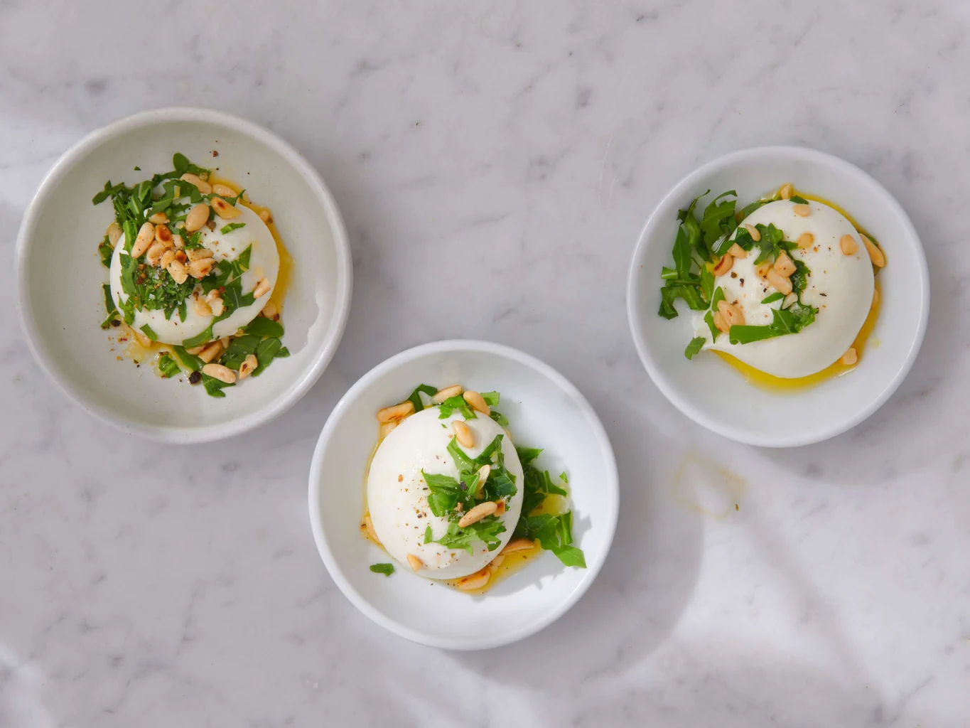 Mini burrata con pinoli