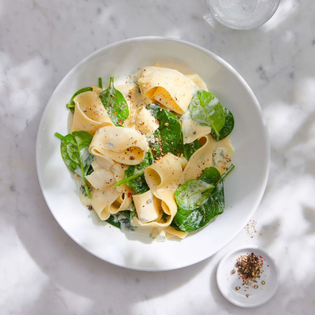 Pappardelle con gorgonzola e spinaci