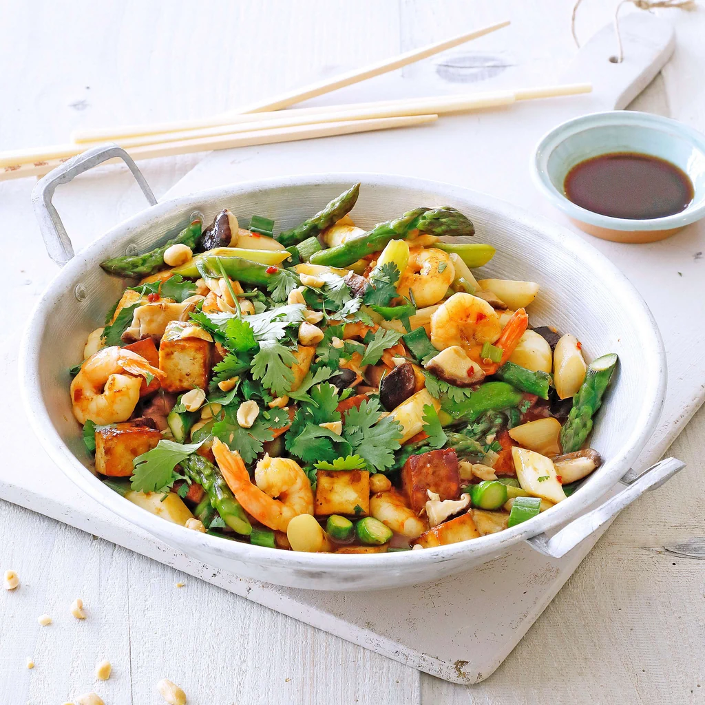 Crevetten-Stir-fry mit Spargeln