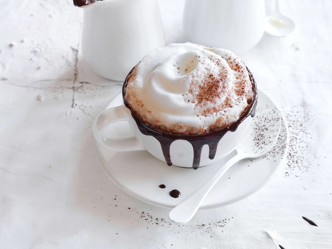 Latte al cioccolato bianco e fondente 
