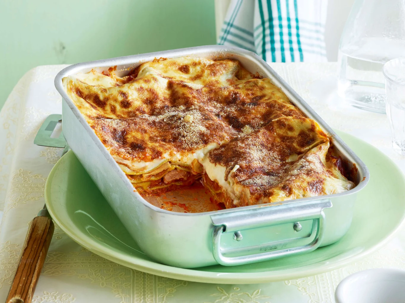 Lasagne mit Pilzen und Wurst