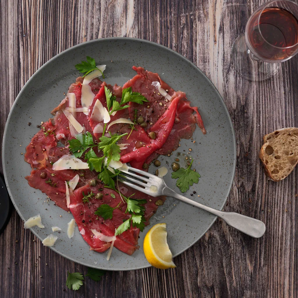 Carpaccio di manzo con prezzemolo