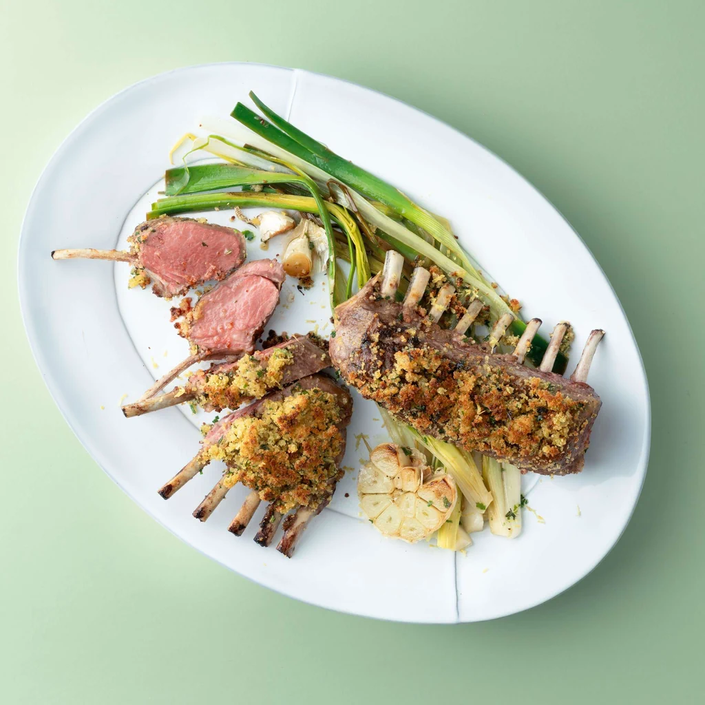 Carrés d'agneau avec croûte aux fines herbes