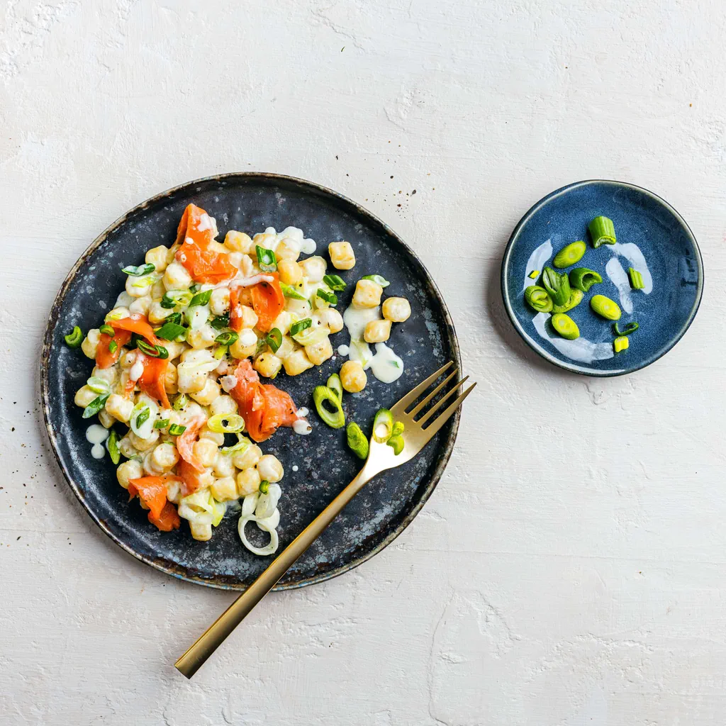 Gnocchi con trota salmonata affumicata
