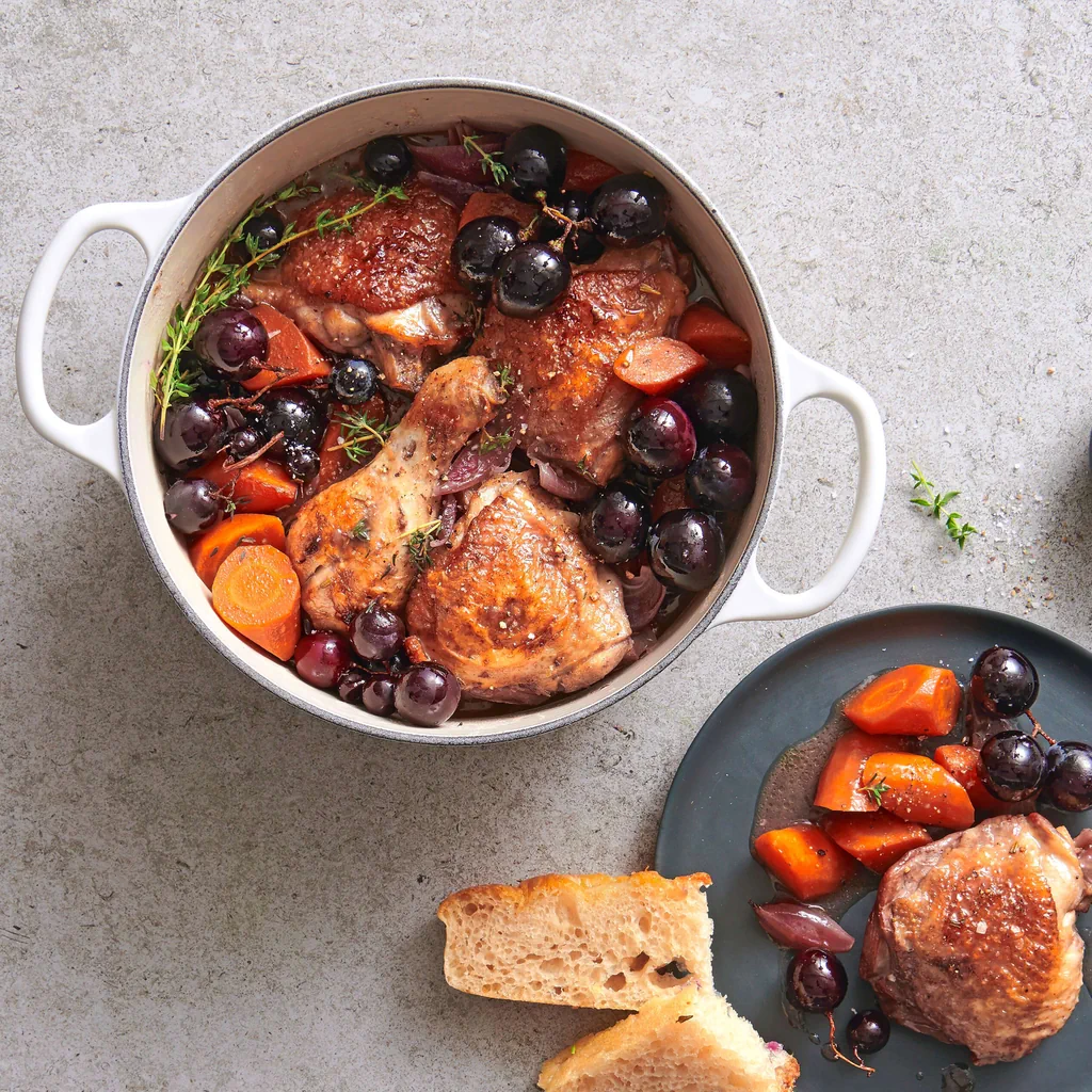 Coq au vin avec raisin