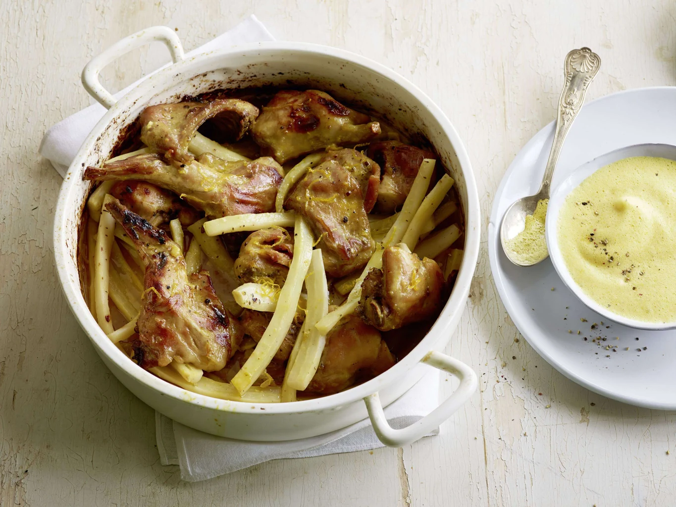 Lapin avec salsifis et sauce mousseline au safran