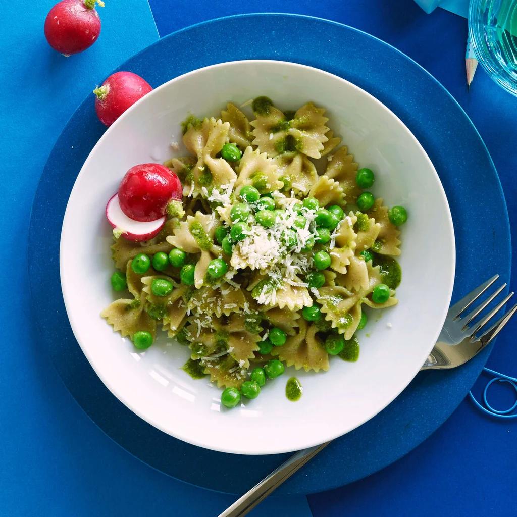 Pesto-Pasta mit Erbsen