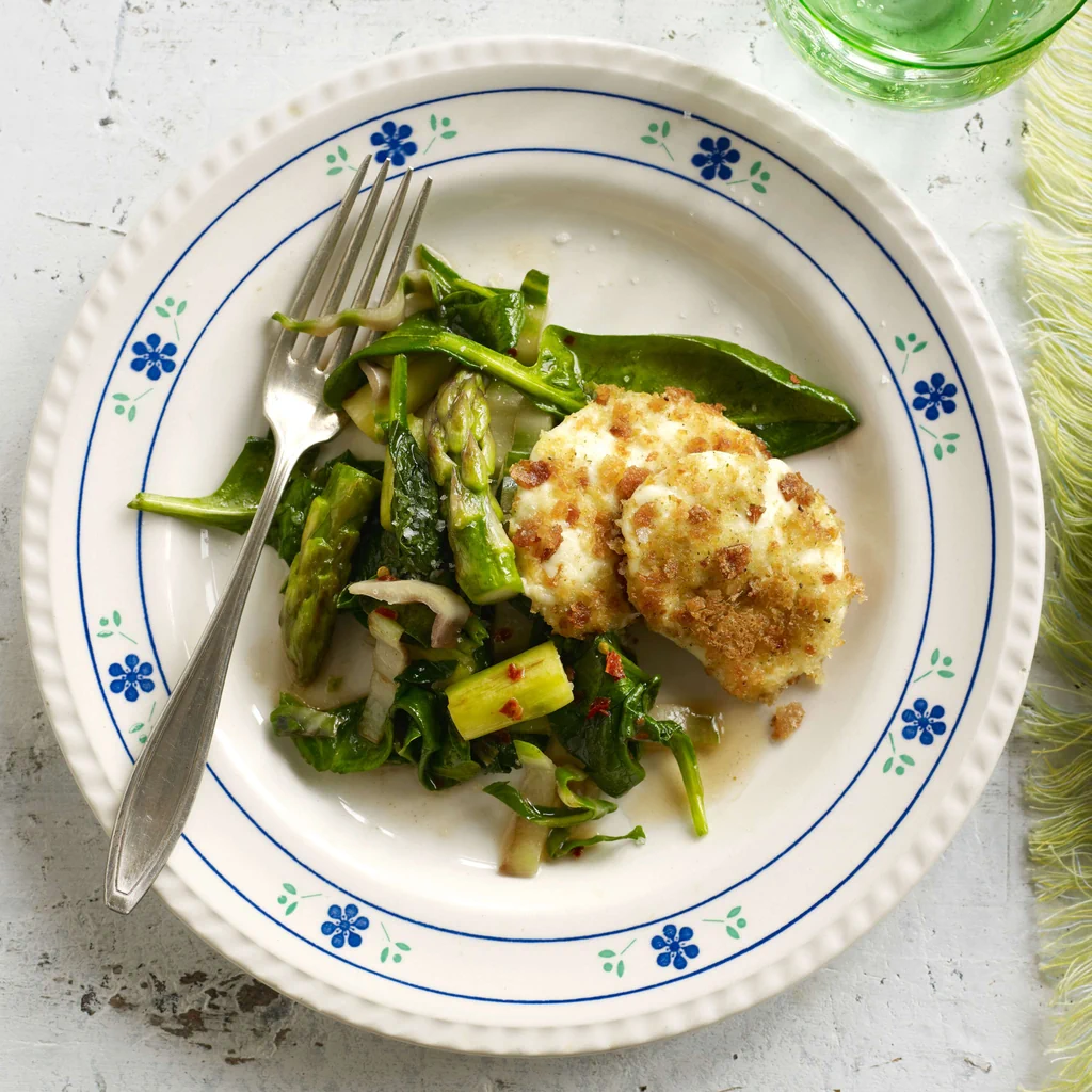 Mozzarella impanata con verdure verdi