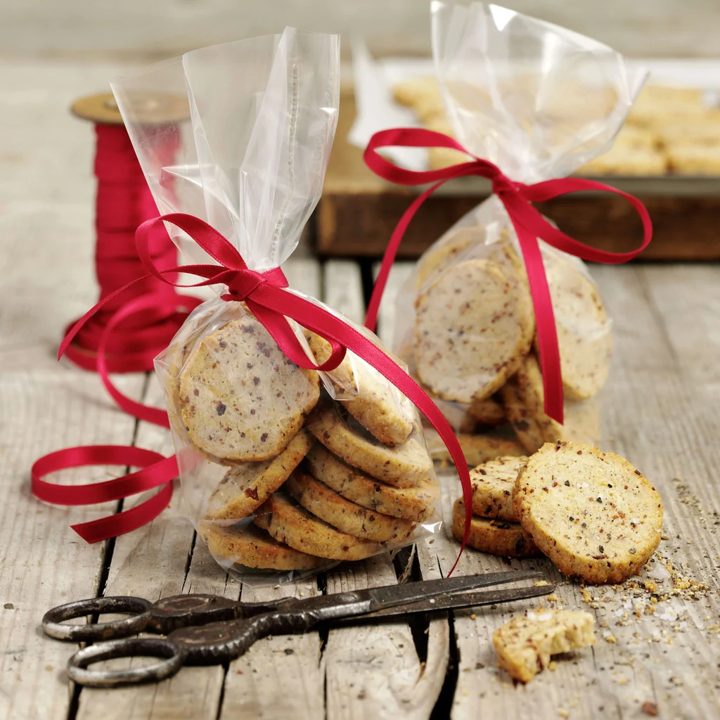 Sablés alla pancetta e al formaggio