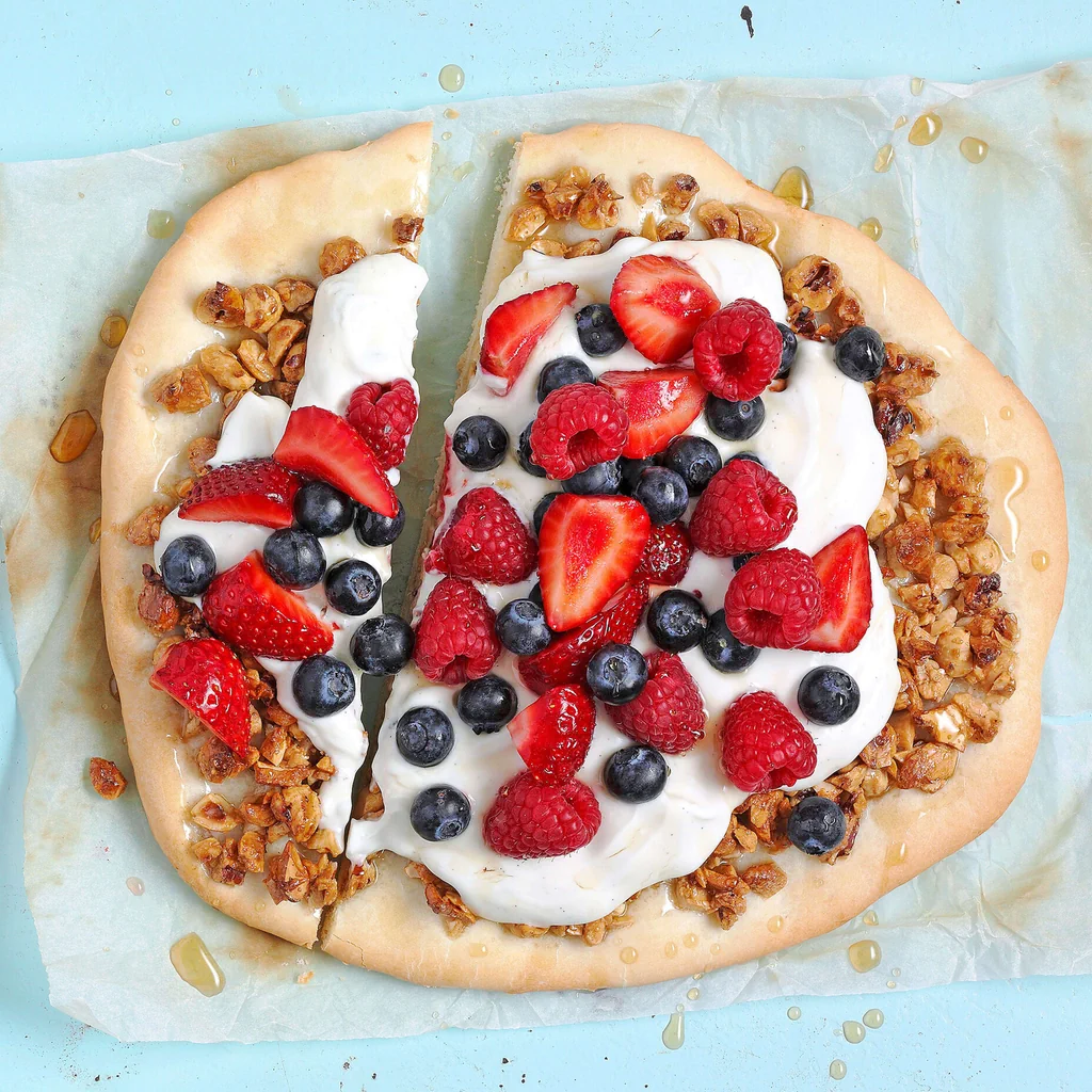 Pizza ai frutti di bosco e al mascarpone