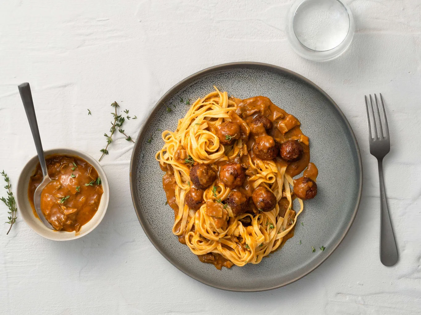Boulettes de hachis végan avec sauce aux bolets 
