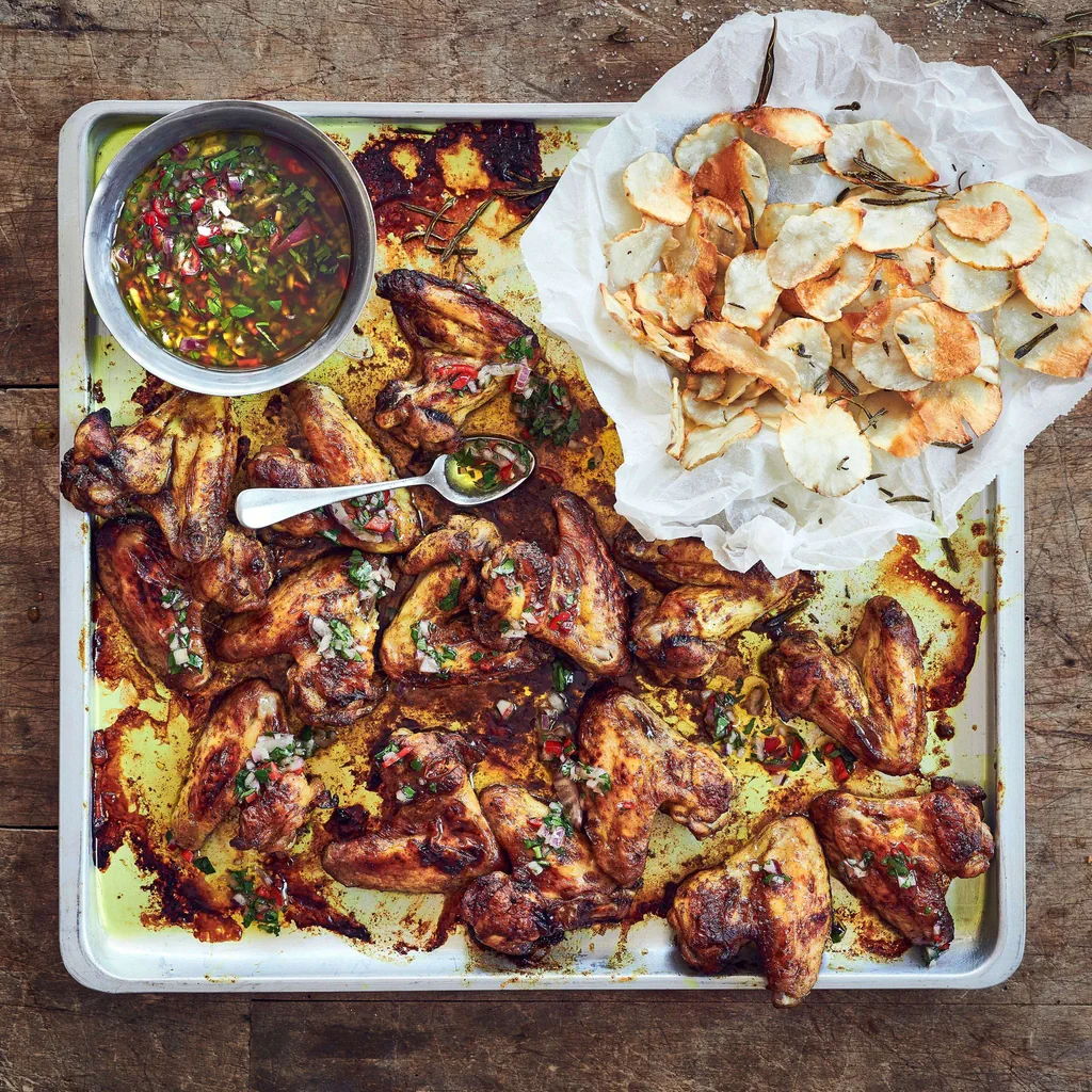 Pouletflügeli mit Topinambur-Chips
