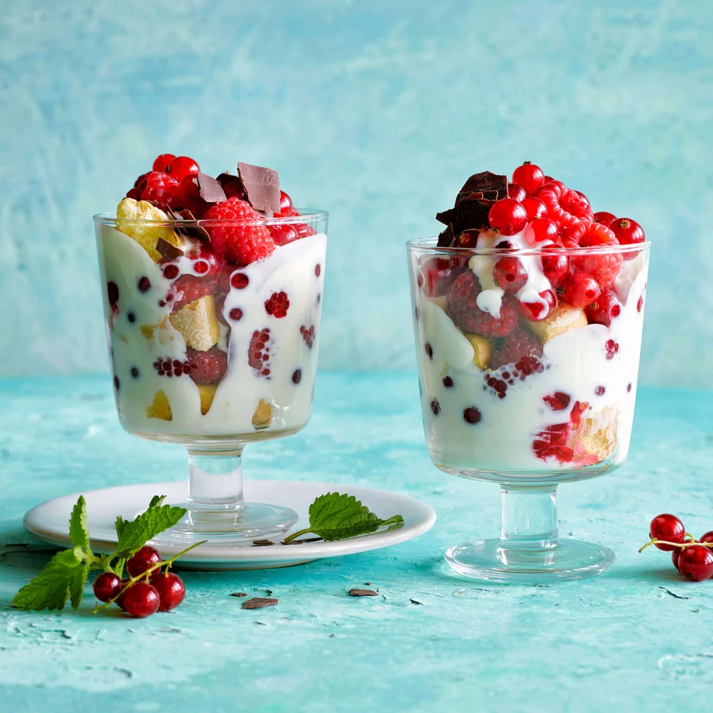 Trifle ai frutti di bosco