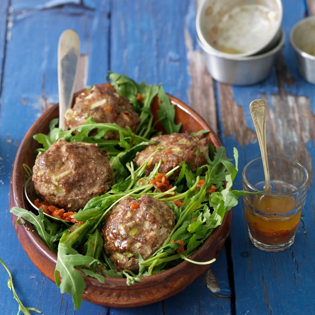 Kleine Hackbraten mit Rucola