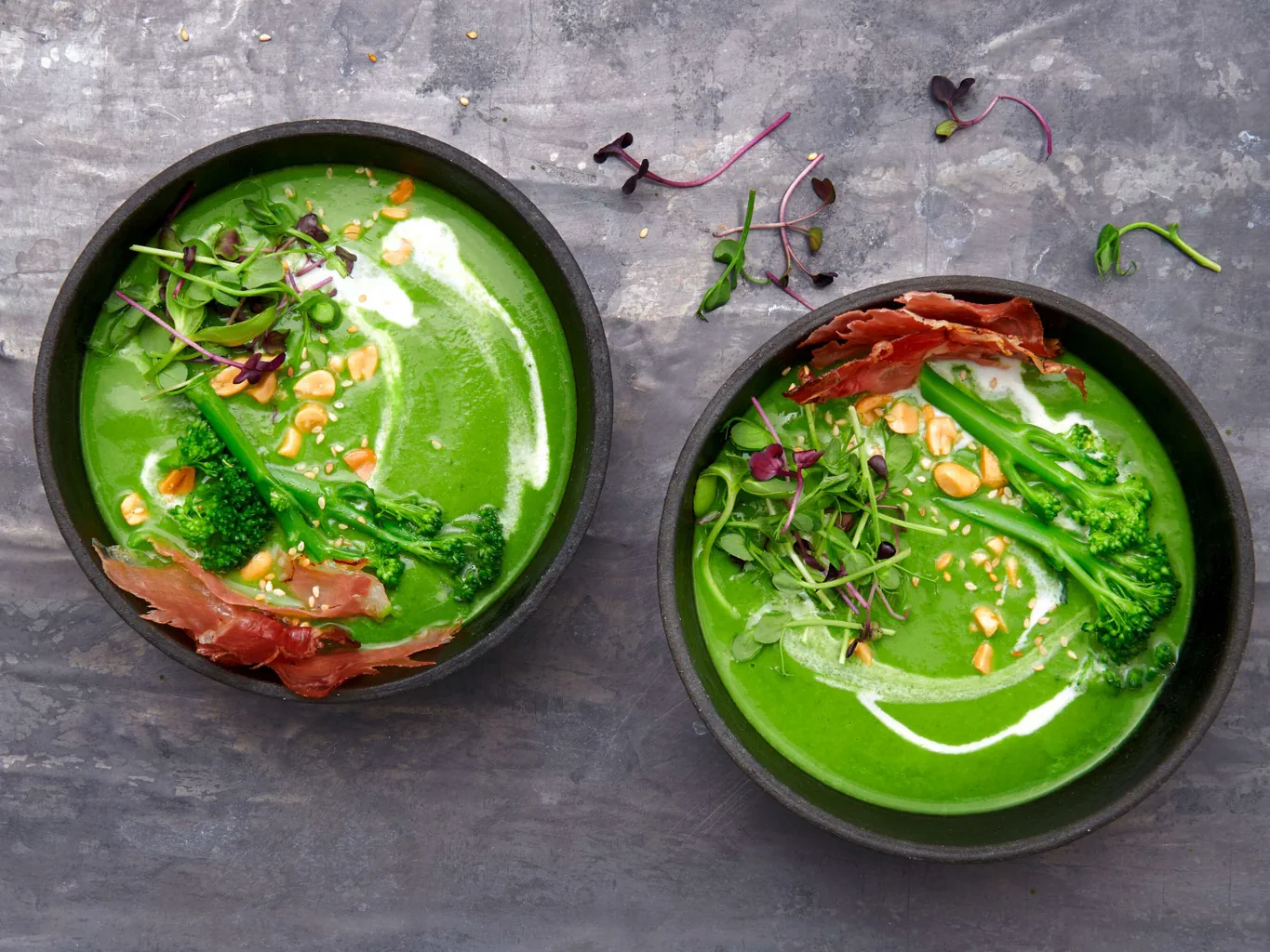 Soupe aux brocolis et aux épinards