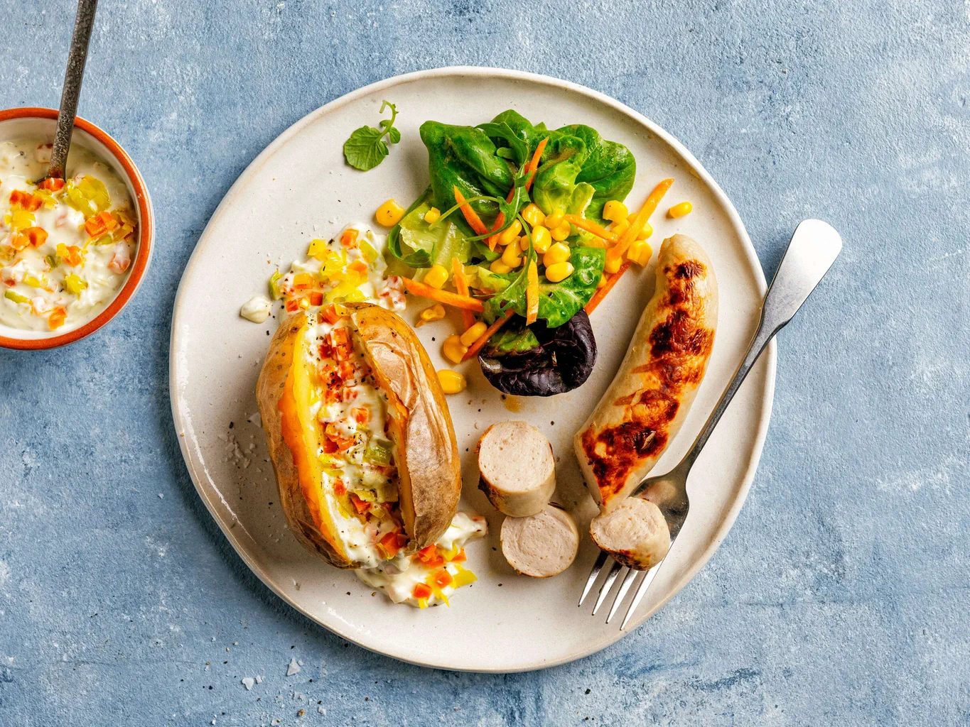 Bratwurst mit Baked Potato