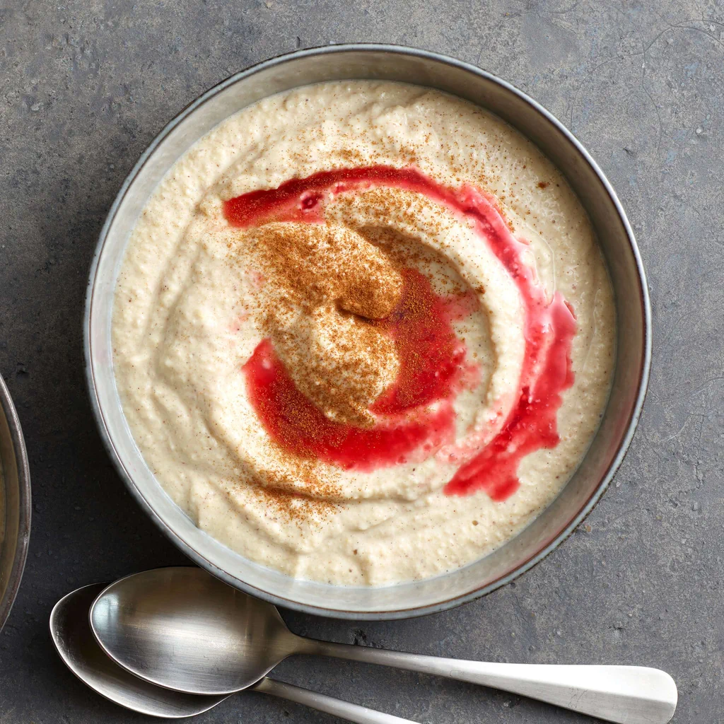 High-Protein-Griesspudding mit Zimt