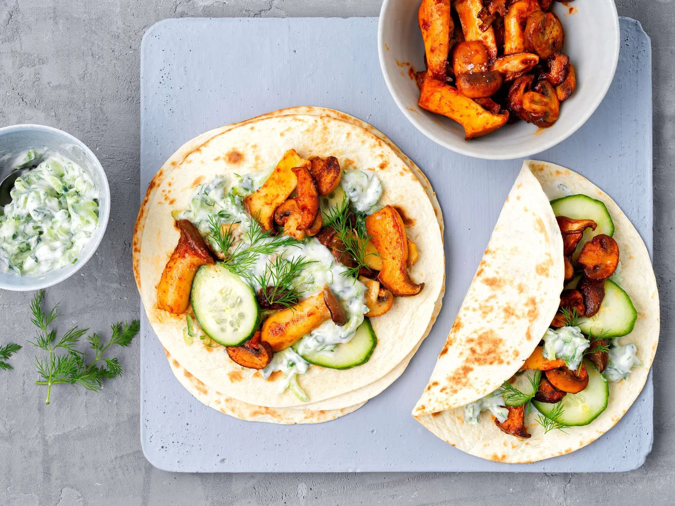 Tortilla végane aux champignons avec tzatziki