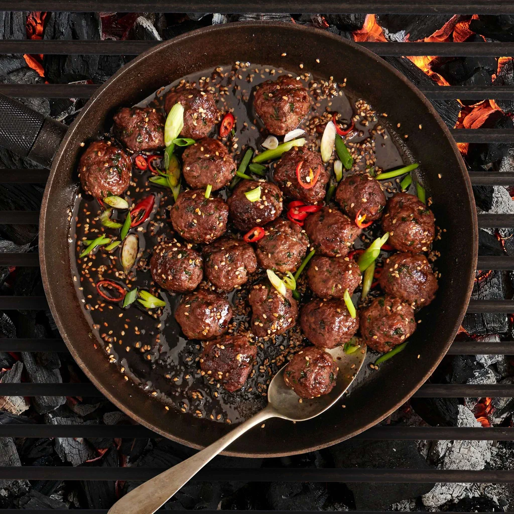 Polpette con sesamo e salsa teriyaki