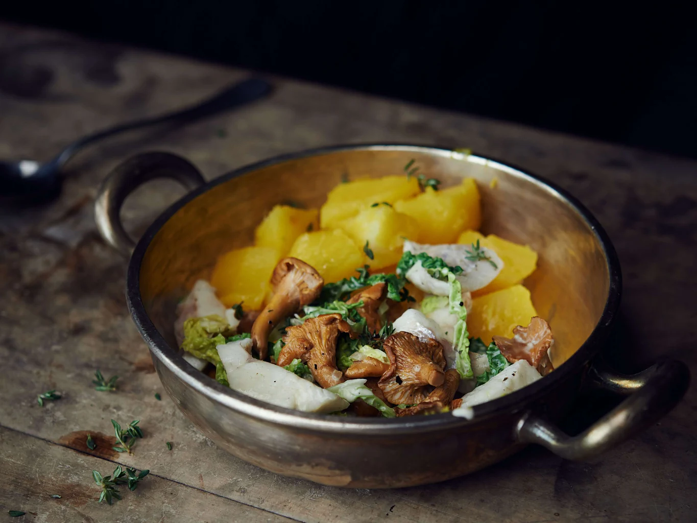 Zander-Eierschwämmli-Ragout mit Safrankartoffeln