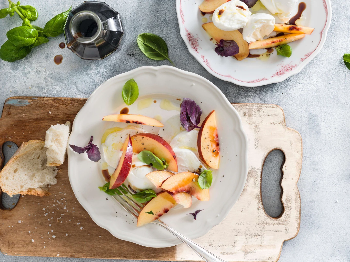 Büffelmozzarella mit Nektarinen