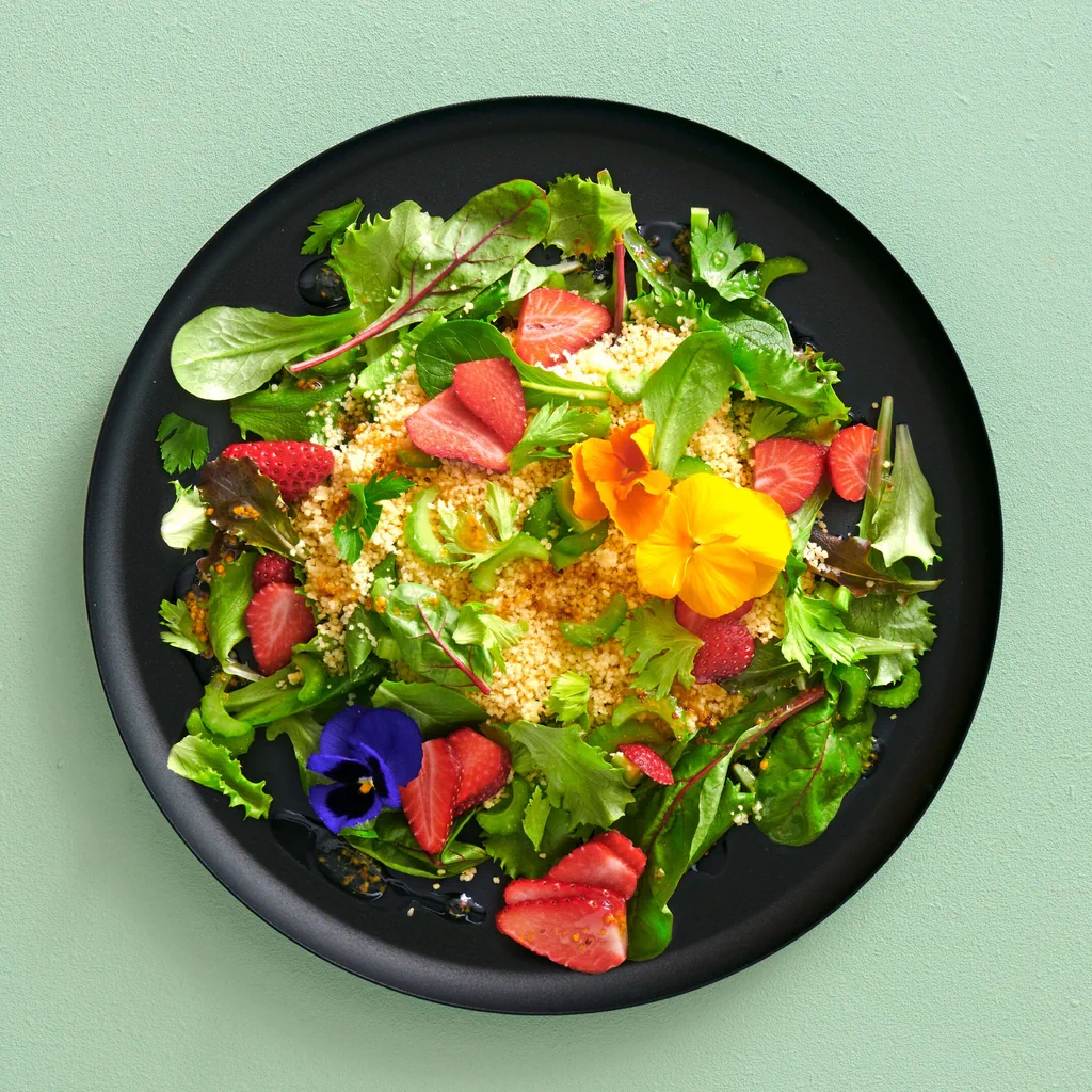 Salade de couscous aux fraises