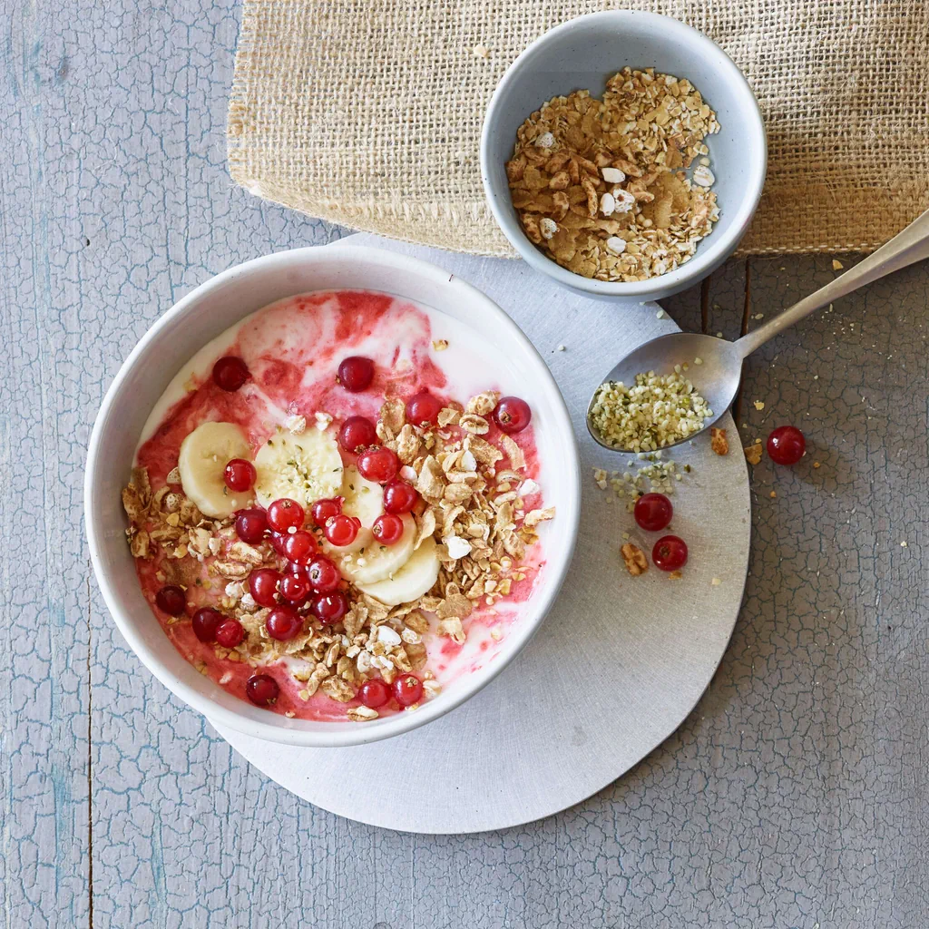 Bowl alle bacche con Flakes & Pops