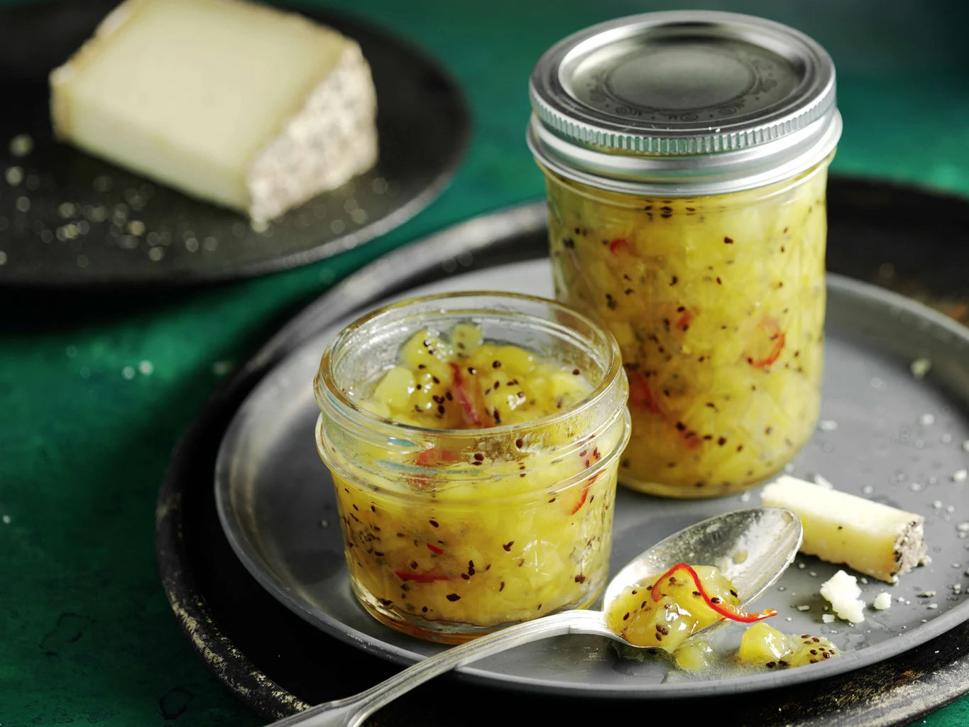 Kiwi-Chili-Chutney