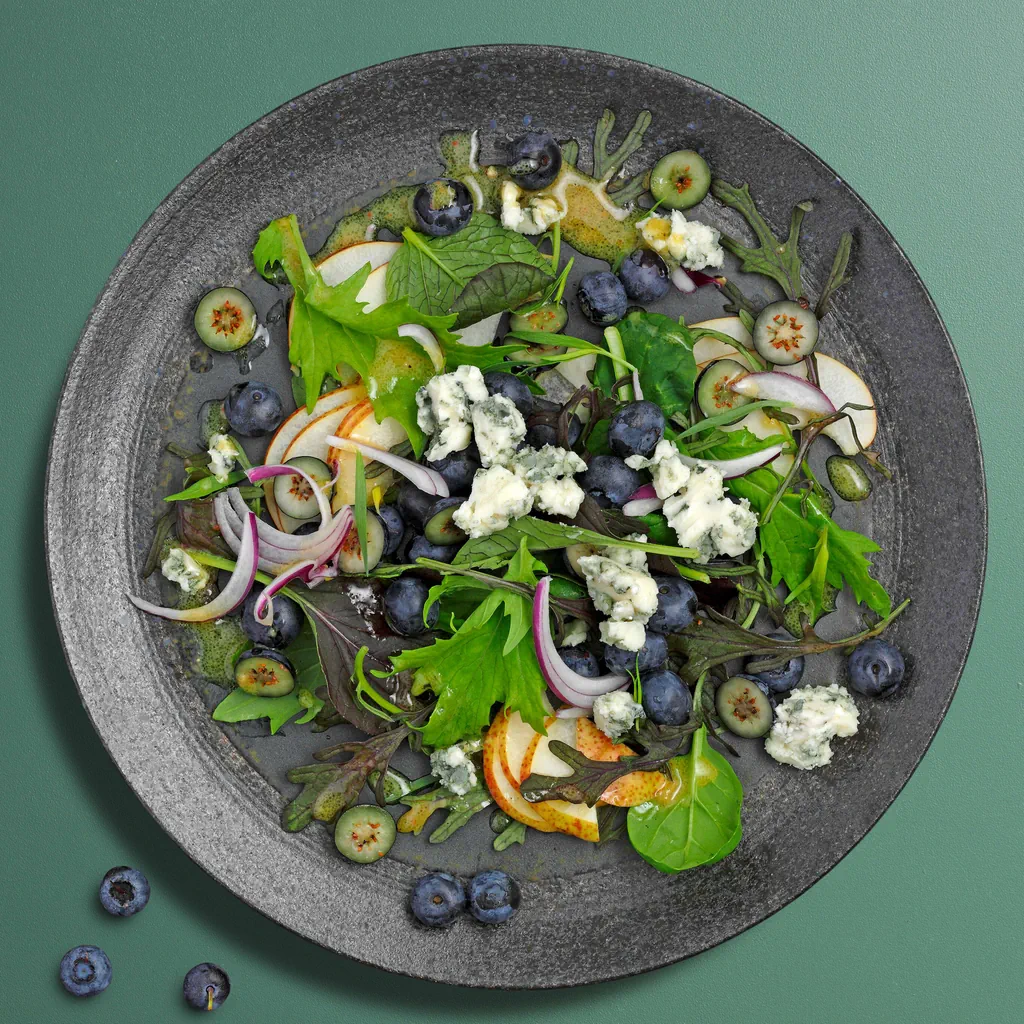 Salade de myrtilles au roquefort 