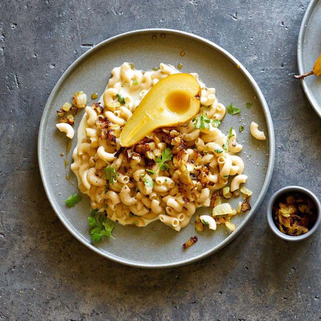 Pasta dell’alpigiano con mezze pere