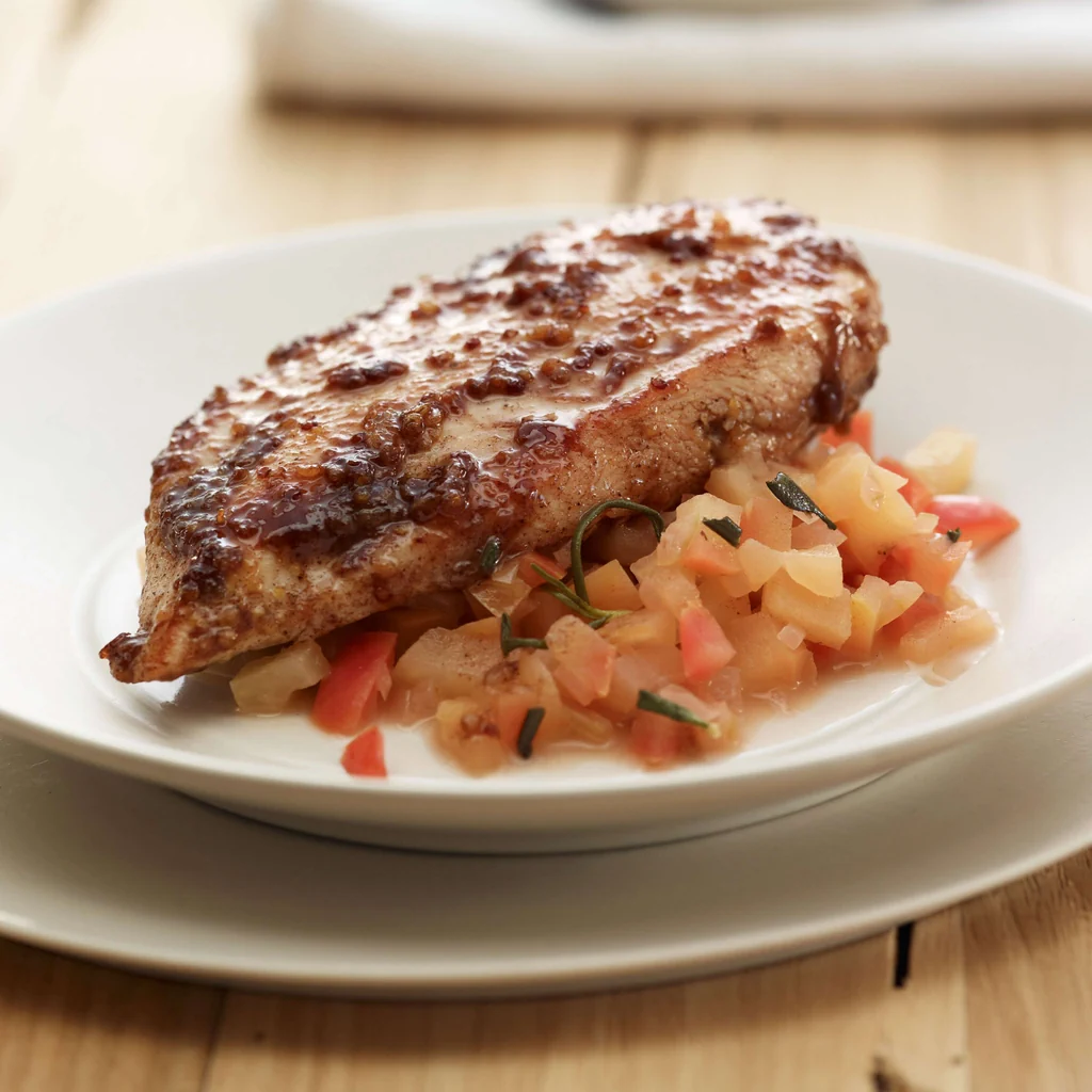 Poitrine de poulet à la cannelle sur chutney aux pommes