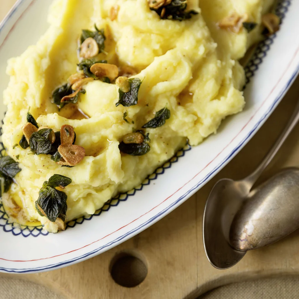 Purée de pommes de terre au parmesan et à l'ail