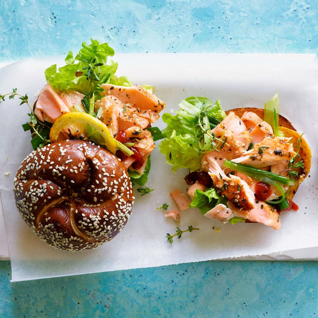 Burger au saumon effiloché