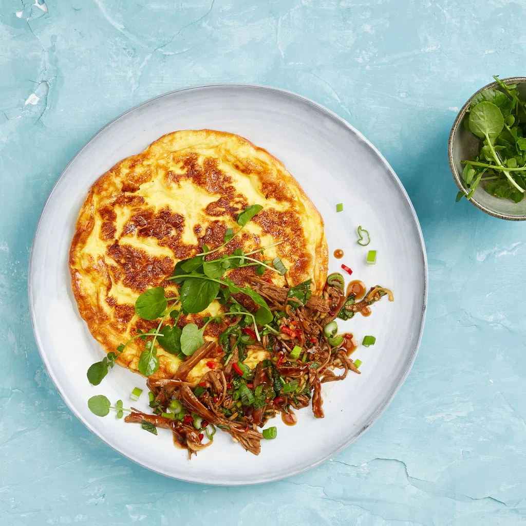 Omelette con pulled pork marinato