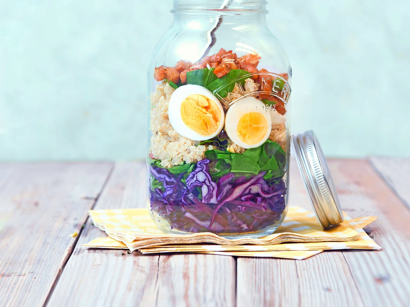 Quinoa-Salat mit Speck