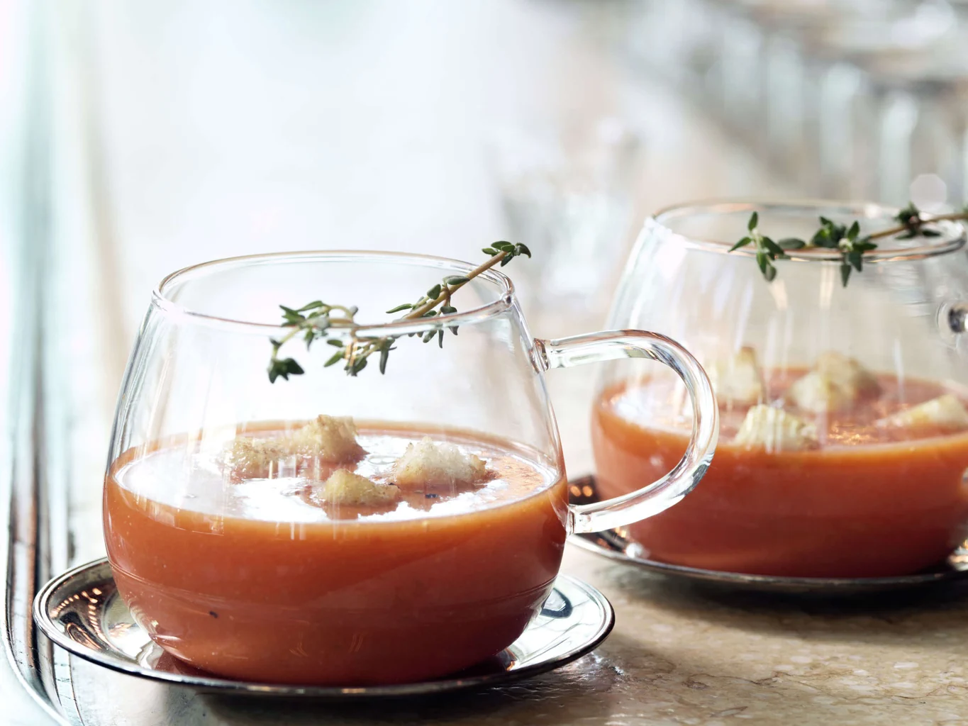 Kalte Ofentomatensuppe mit Gin