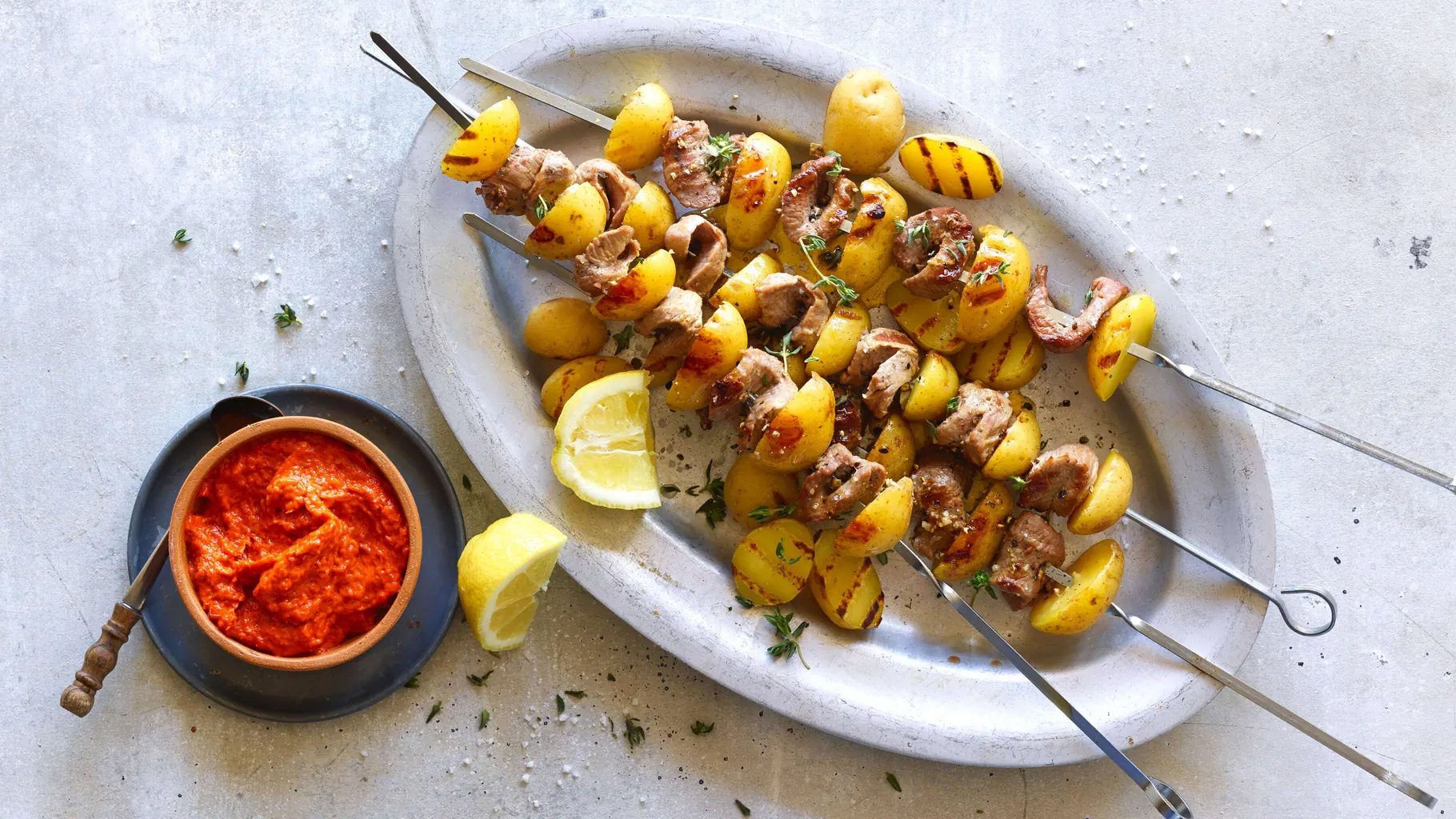 Lamm am Spiess mit Ajvar