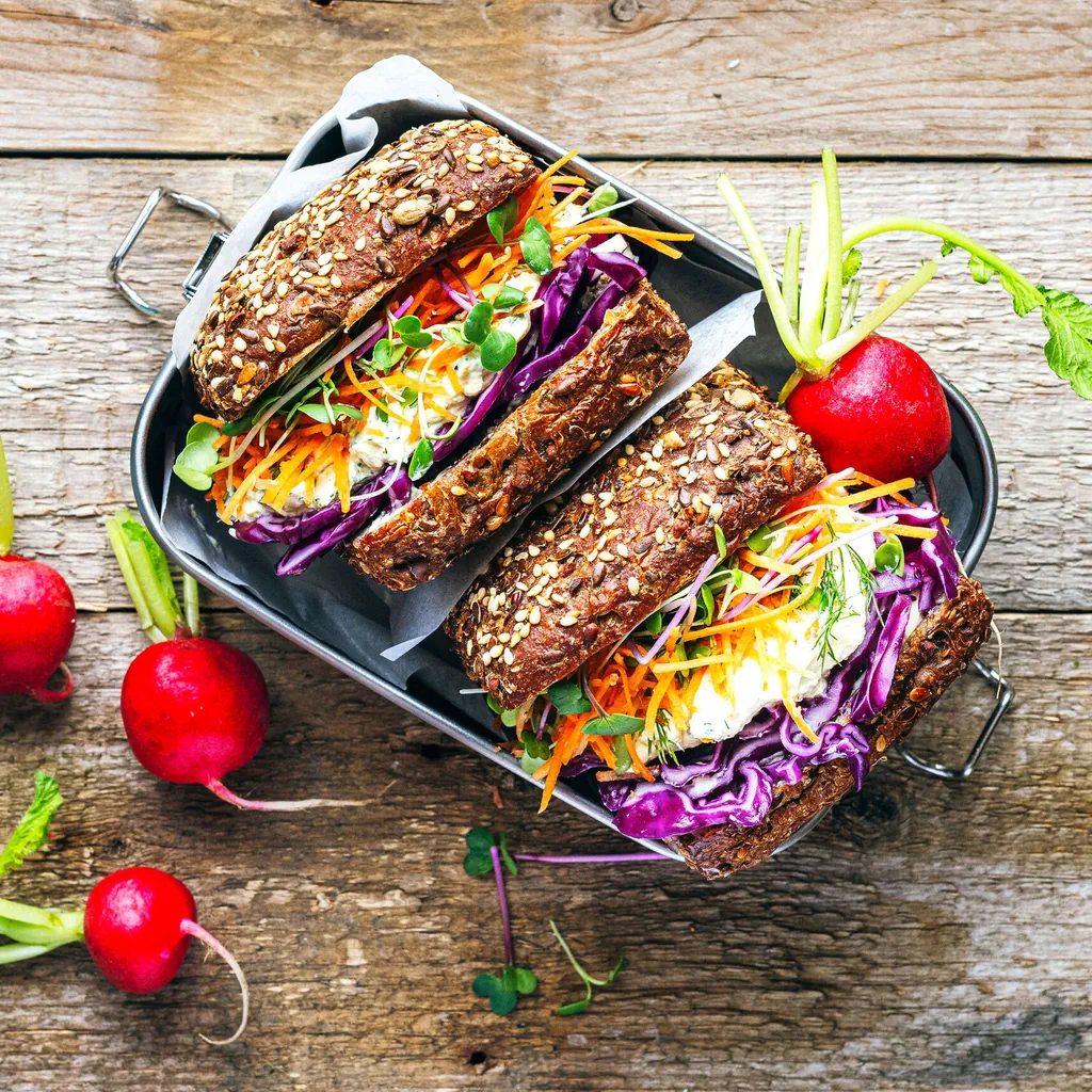 Frischkäse-Salat-Sandwich